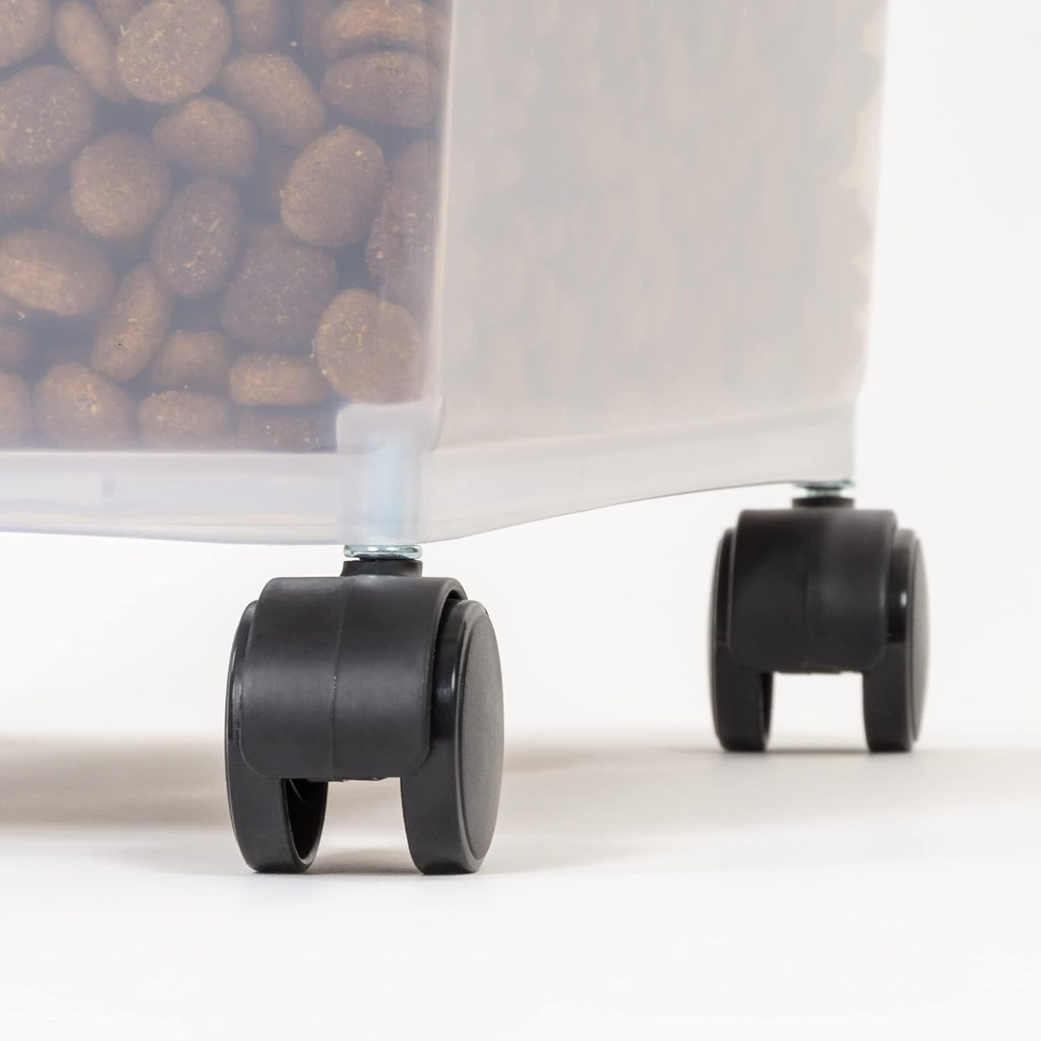 amazon-basics-airtight-pet-food-storage-container-with-scoop-bpa-free-removable-wheels-69-qt-gray