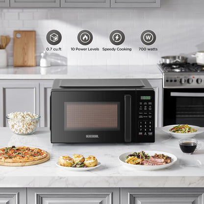 BLACK+DECKER Countertop Microwave Oven 0.7 Cu.Ft,700W,Child Safety, Black | 6 One-Touch Presets, Express Cooking, 10 Power Levels, Child Safety Lock, Easy Clean Interior2