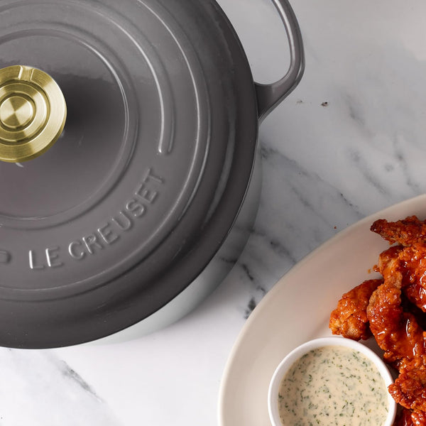 Le Creuset Signature 6.5-Quart Deep round Dutch Oven with Light Gold Crucible Knob - Enameled Cast Iron (Oyster)3