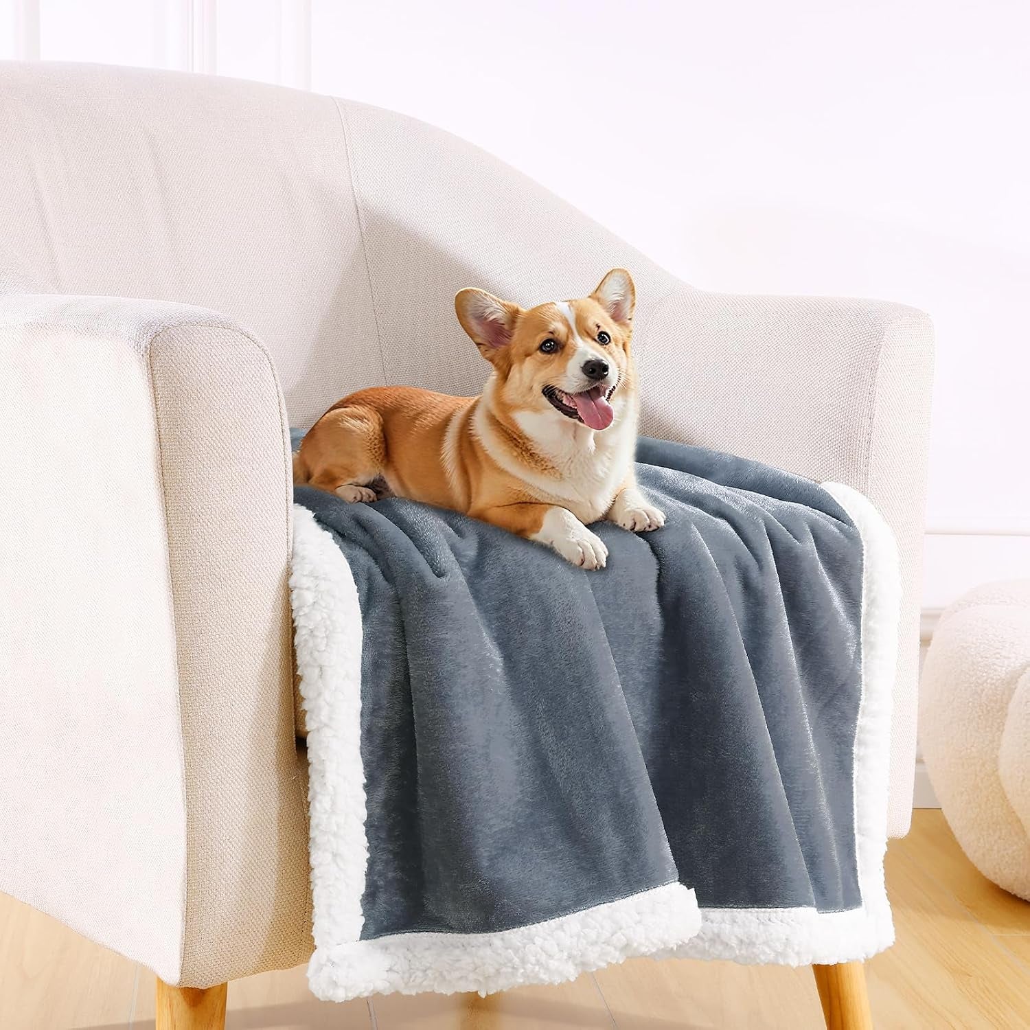 smiry-waterproof-blanket-throw-reversible-dog-blanket-for-sofa-couch-bed-soft-leakproof-sherpa-fleece-washable-furniture-couch-protector-for-large-dogs-cats-40x60-grey-white