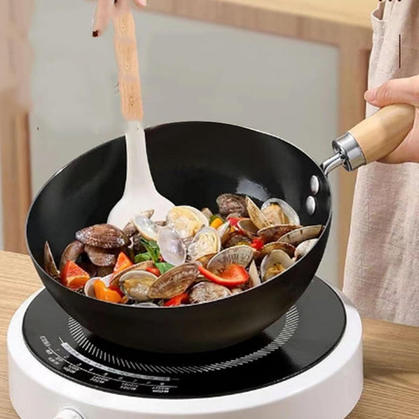 Carbon Steel Wok Stir - Fry Pans Set with Lid Chinese Wok Even Heating Thick Coated Multifunctional Iron Pot with Convenient Handle for Daily Home Cooking (20Cm)3