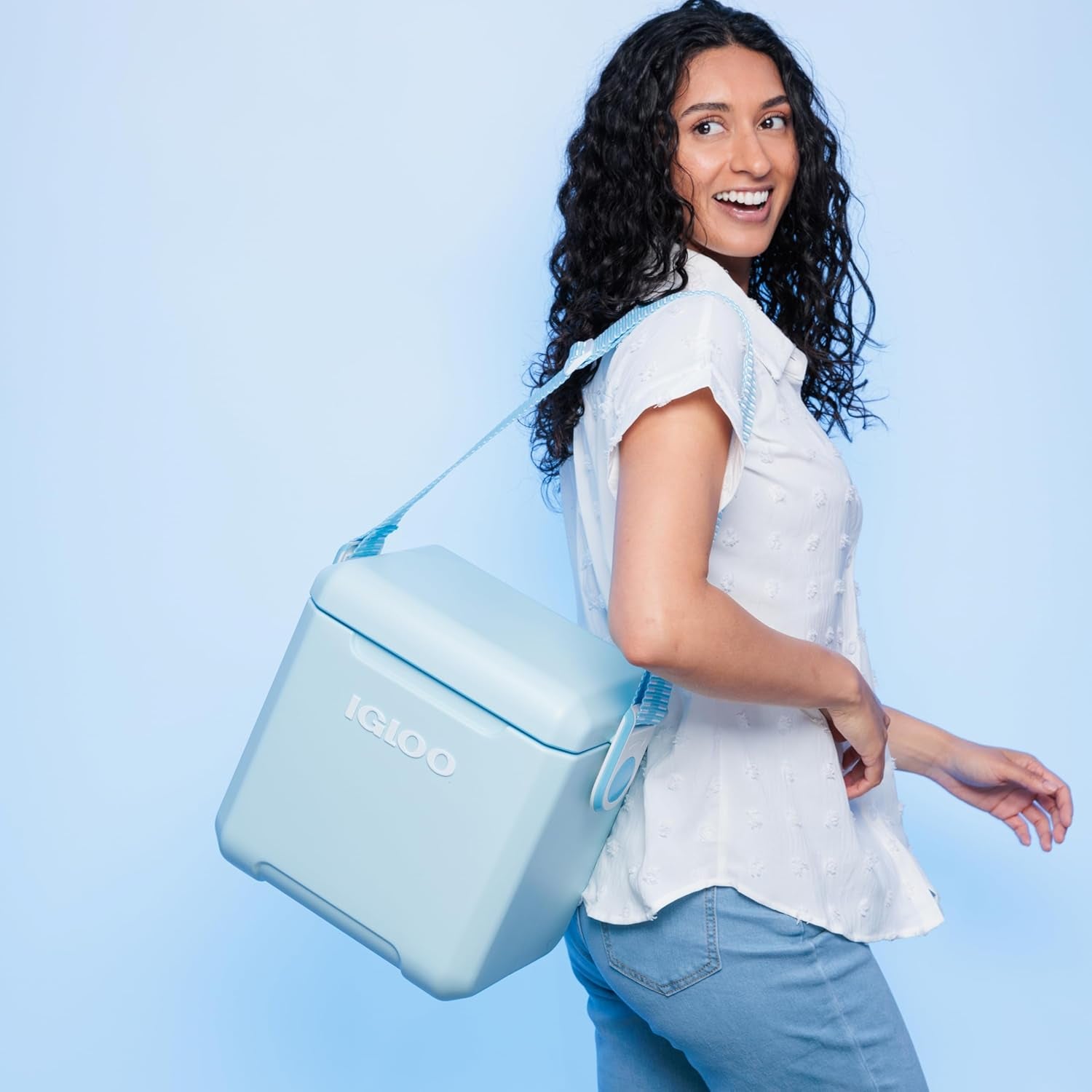 tag-along-too-coolers-insulated-hard-shell-picnic-style-cooler-rolling-ice-chest