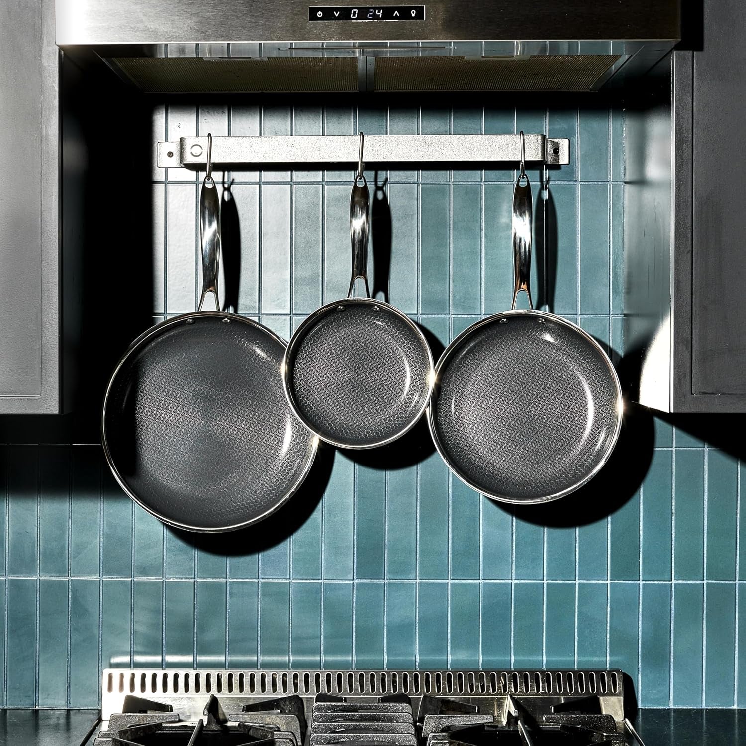 hexclad-hybrid-nonstick-14-piece-cookware-set-8-10-and-12-pans-with-lids-2-3-and-8qt-pots-with-lids-and-2-silicone-trivets-stay-cool-handles-dishwasher-and-oven-safe-induction-ready