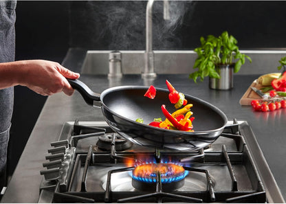Tefal D52619 Resist Wok Pan | Safe Titanium Non-Stick Coating | Thermal Signal Temperature Indicator | Not Suitable for Induction Cookers | Easy Cleaning | Flame Protect Technology | Black | 28 Cm /5