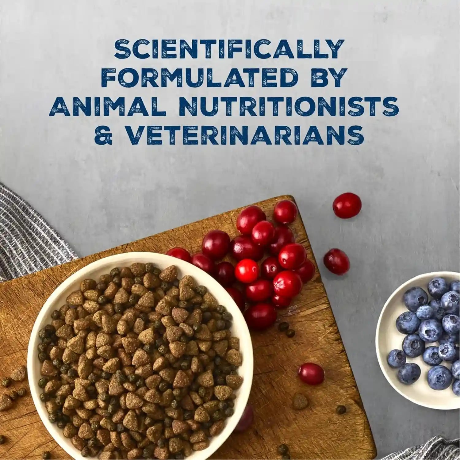 blue-buffalo-wilderness-chicken-adult-dry-dog-food-with-wholesome-grains-antioxidant-rich-fruits-veggies-39g-protein-vibrant-energy-for-an-active-life-made-with-natural-ingredients-28-lbs