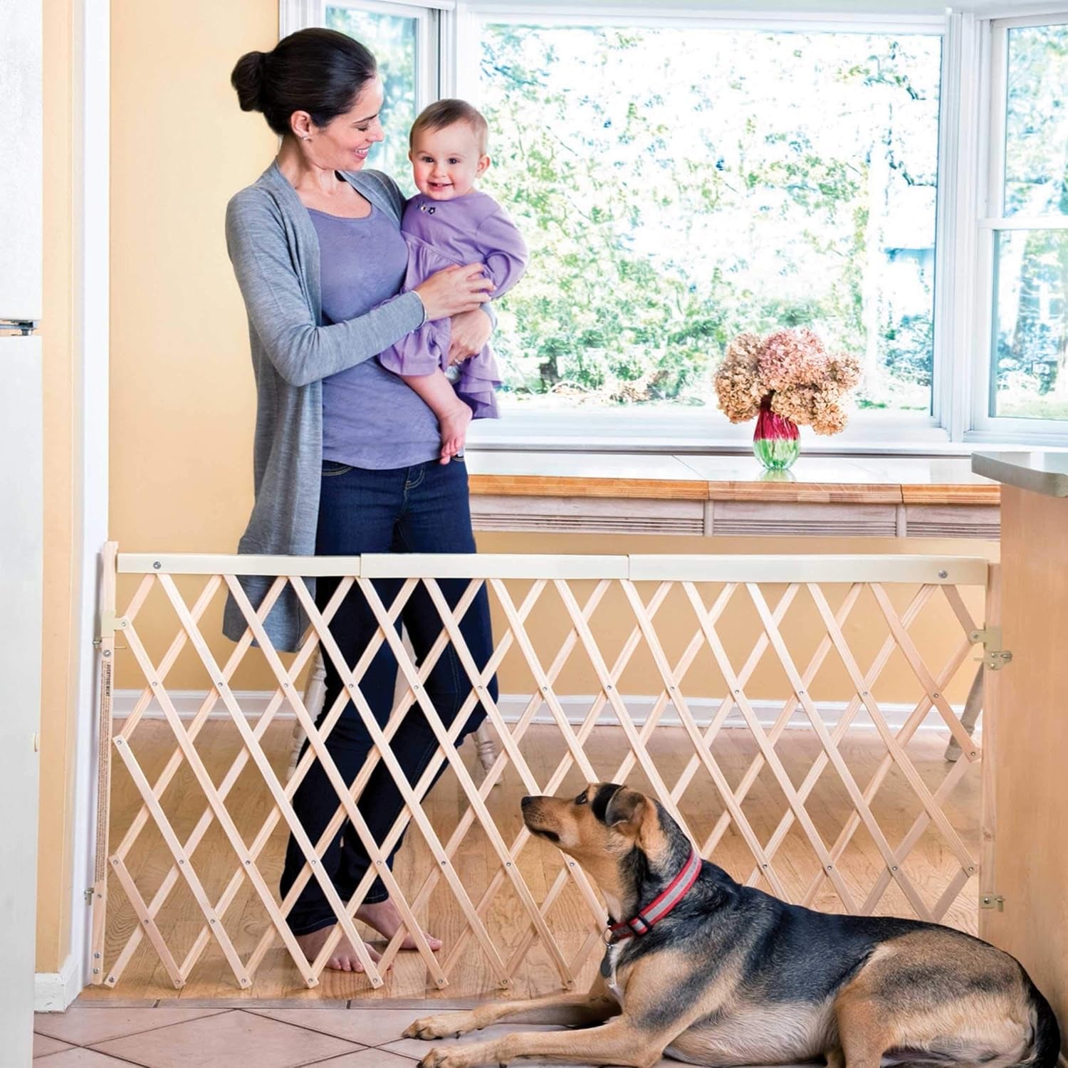 evenflo-expansion-walk-thru-room-divider-baby-gate-natural-wood