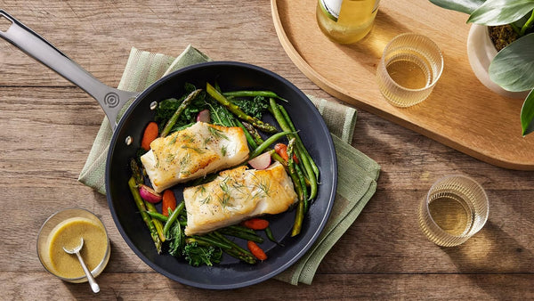 Le Creuset Essential Non-Stick Ceramic 2 Pc. Frying Pan Set4
