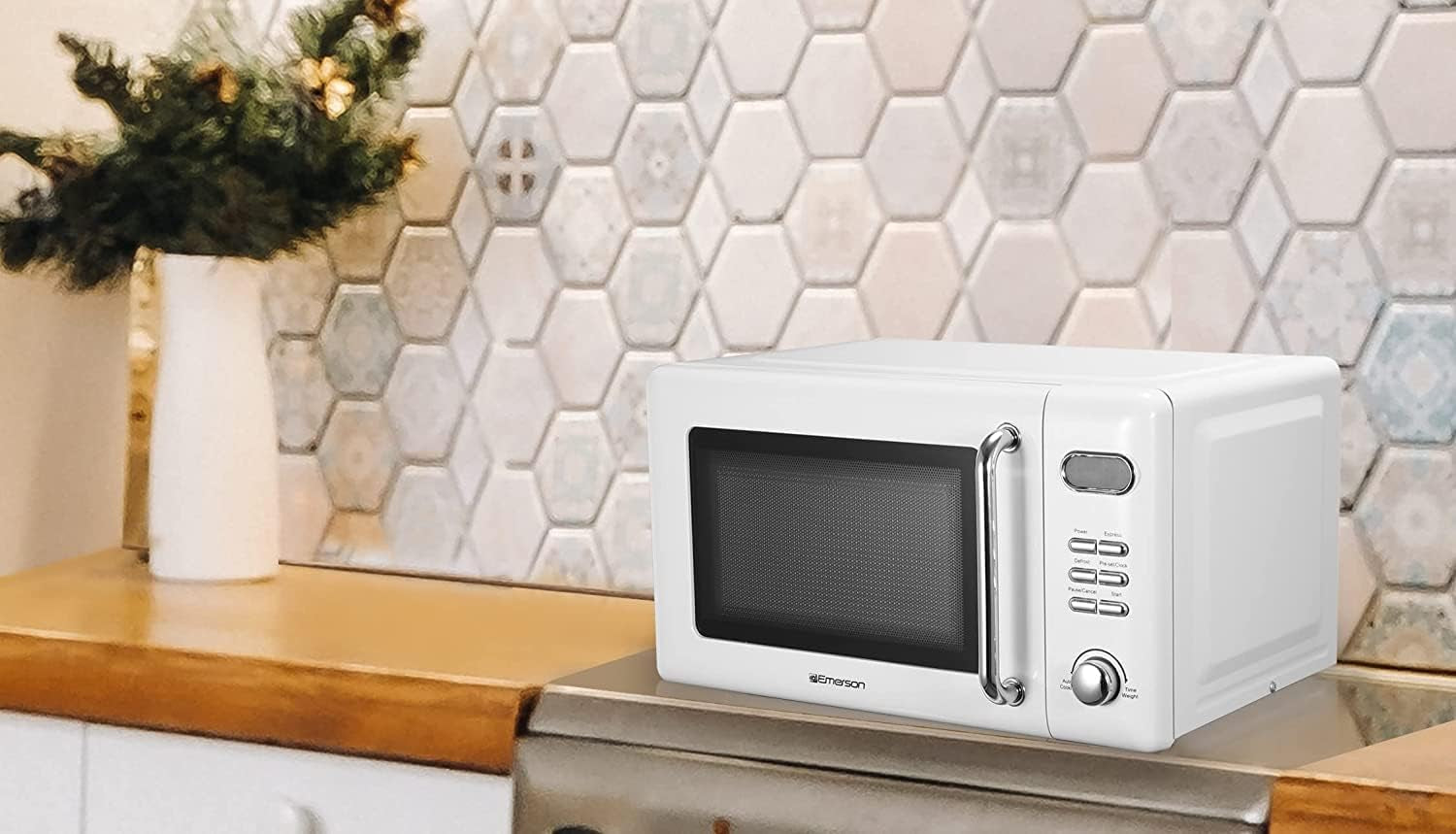 mwr7020w-compact-countertop-microwave-oven-with-button-control-led-display-700w-5-power-levels-8-auto-menus-glass-turntable-and-child-safe-lock-0-7-retro-white