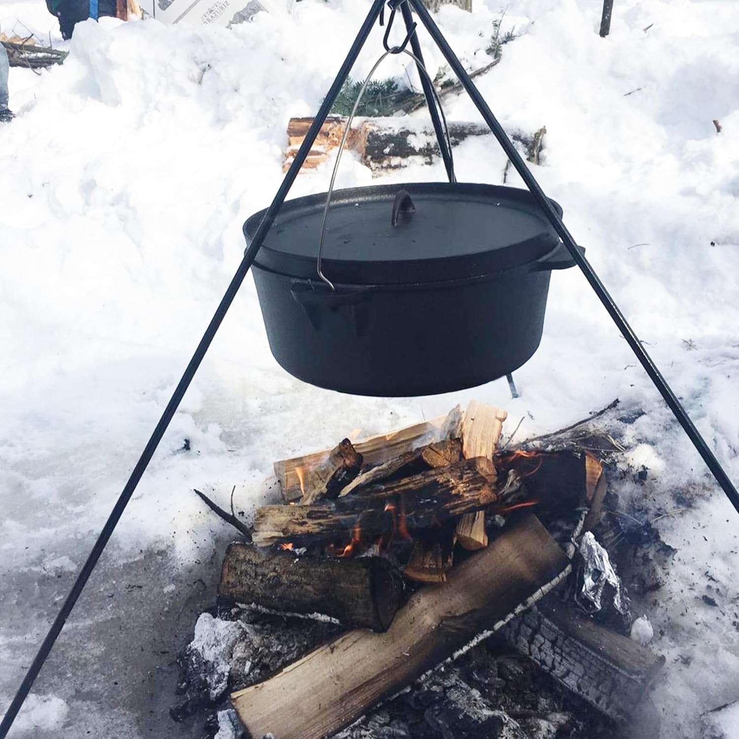 12-quart-cast-iron-dutch-oven-with-lip-lid-bail-handle-pre-seasoned-large-campfire-pot-outdoor-cooking-roasting-baking-stews-heavy-duty-even-heat-distribution