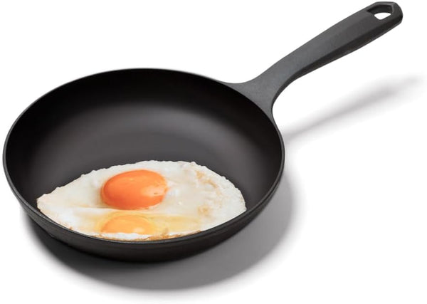 No.5 Cast Iron Chef Skillet – 7.5-Inch Curved Wall Egg Pan, Pre-Seasoned for 1–2 Servings, Lighter & Smooth, Made in USA5
