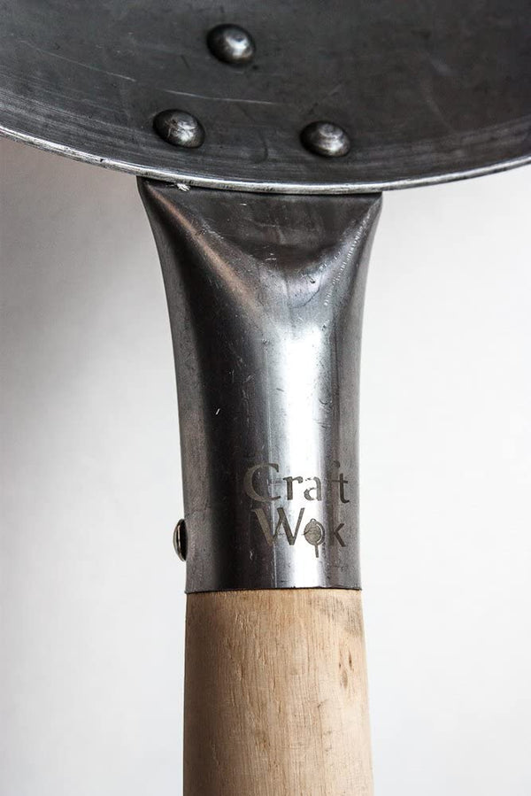 Big 16 Inch Heavy Hand Hammered Carbon Steel Pow Wok with Wooden and Steel Helper Handle (Round Bottom) / 731W1386