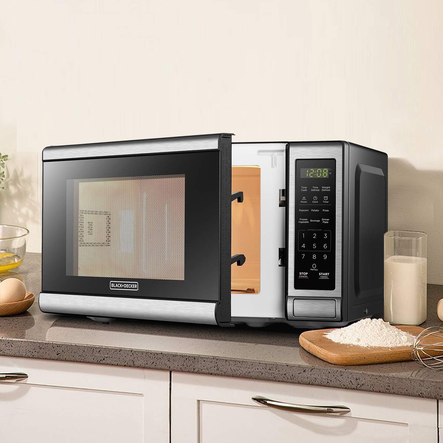 black-decker-countertop-microwave-oven-0-7-cu-ft-700w-stainless-steel