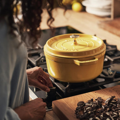 STAUB Enamelled Cast Iron Casserole Dish with Lid, Suitable for All Heat Sources Including Induction, 4 People, Round, 24 Cm, 3.70 L, 4.7 Kg, Lemon6