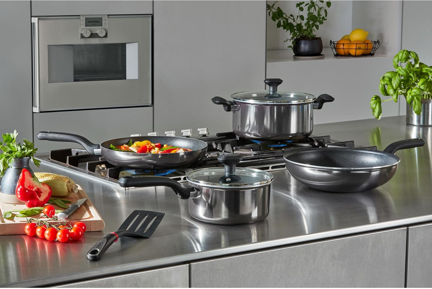 tefal-d52619-resist-wok-pan-safe-titanium-non-stick-coating-thermal-signal-temperature-indicator-not-suitable-for-induction-cookers-easy-cleaning-flame-protect-technology-black-28-cm