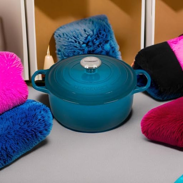Le Creuset Enameled Cast Iron Signature round Dutch Oven, 4.5 Qt., Deep Teal6