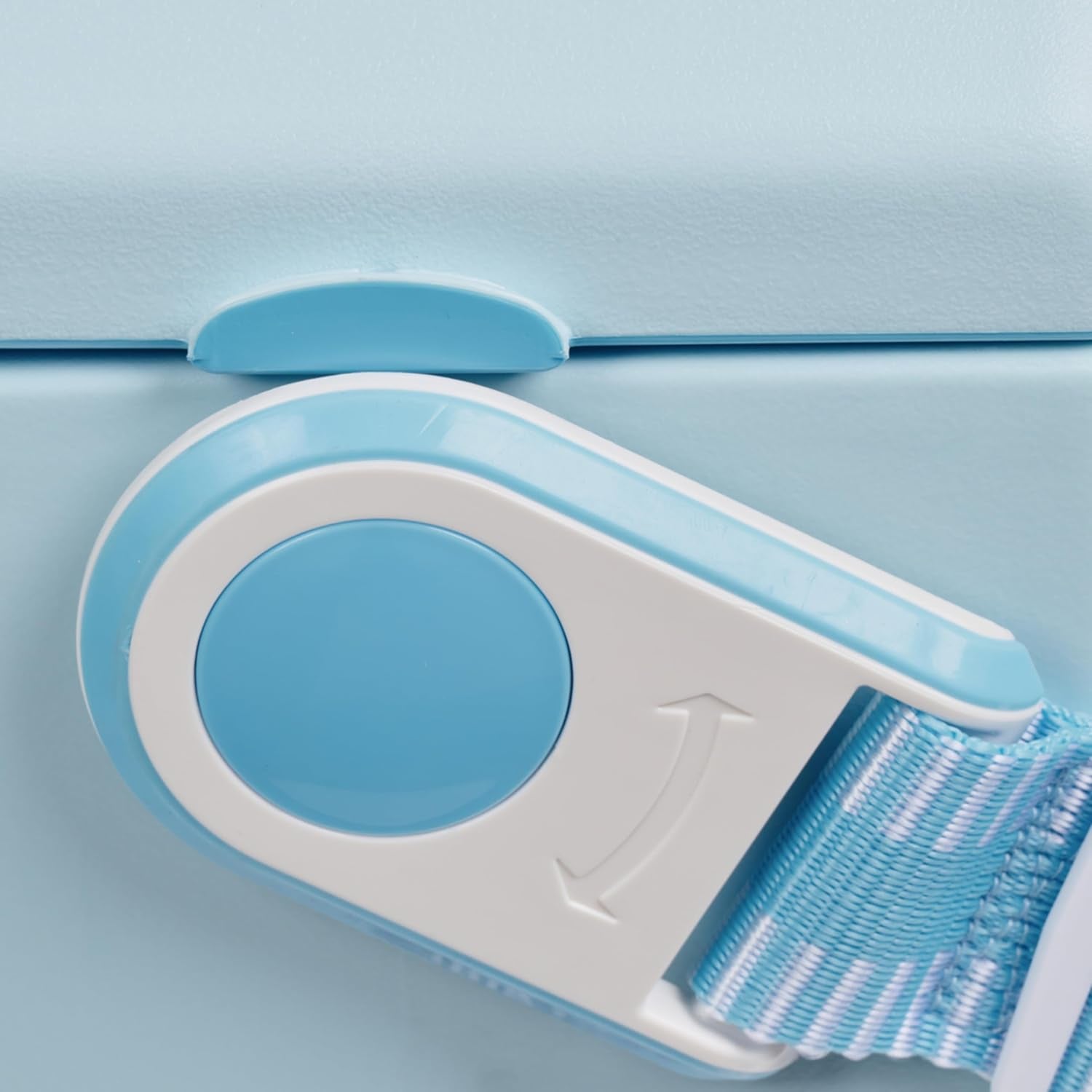 tag-along-too-coolers-insulated-hard-shell-picnic-style-cooler-rolling-ice-chest