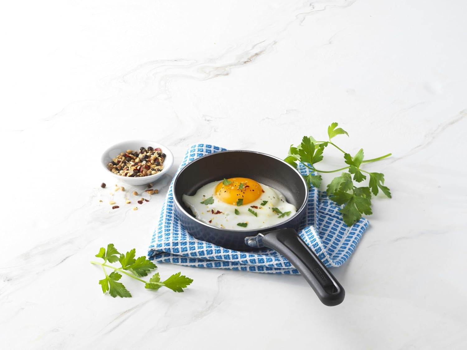 mini-frypan-non-stick-black