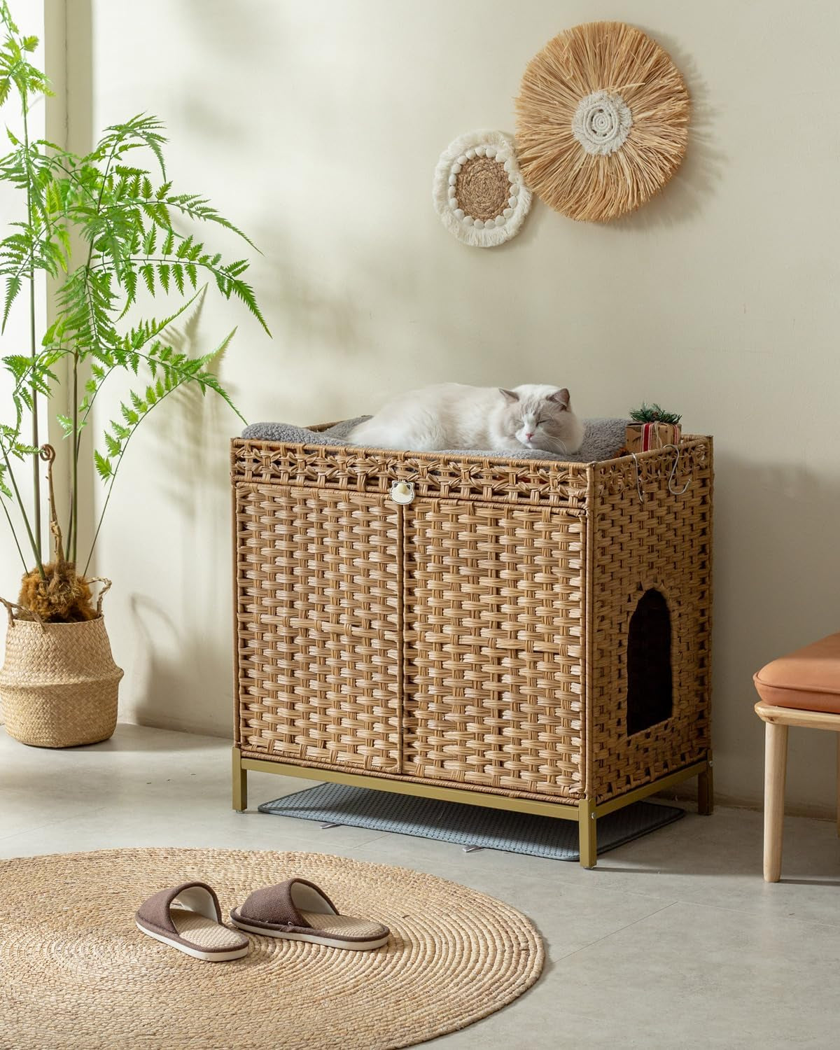 setvson-cat-litter-box-enclosure-furniture-rattan-pe-kitty-house-natural-handwoven-pe-rattan-with-2-soft-mats-heightened-metal-feet-2-s-hooks-30-3-x-18-3-x-28-in-spacious-interior-kitty-cabinet