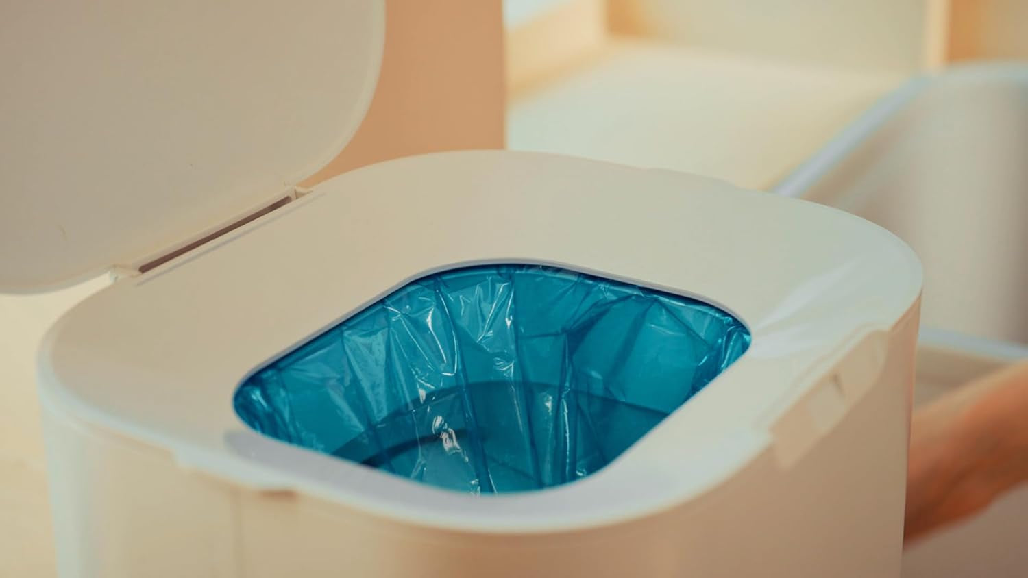 premium-cat-litter-disposal-system-white-smart-waste-management-bin-with-standard-refill-7-layer-odor-lock-technology-made-in-korea-1