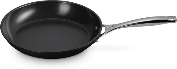 Le Creuset Essential Non-Stick Ceramic 2 Pc. Frying Pan Set2