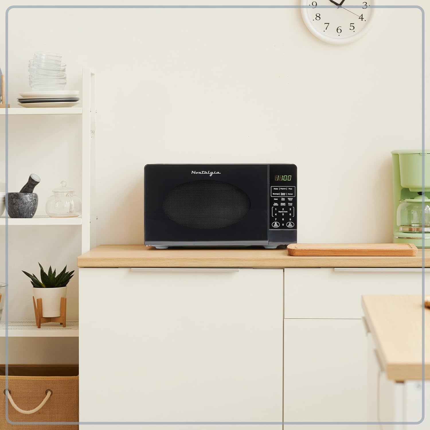 modern-retro-countertop-microwave-oven-700-watt-0-7-cu-ft-12-pre-programmed-cooking-settings-digital-clock-kitchen-appliances-black