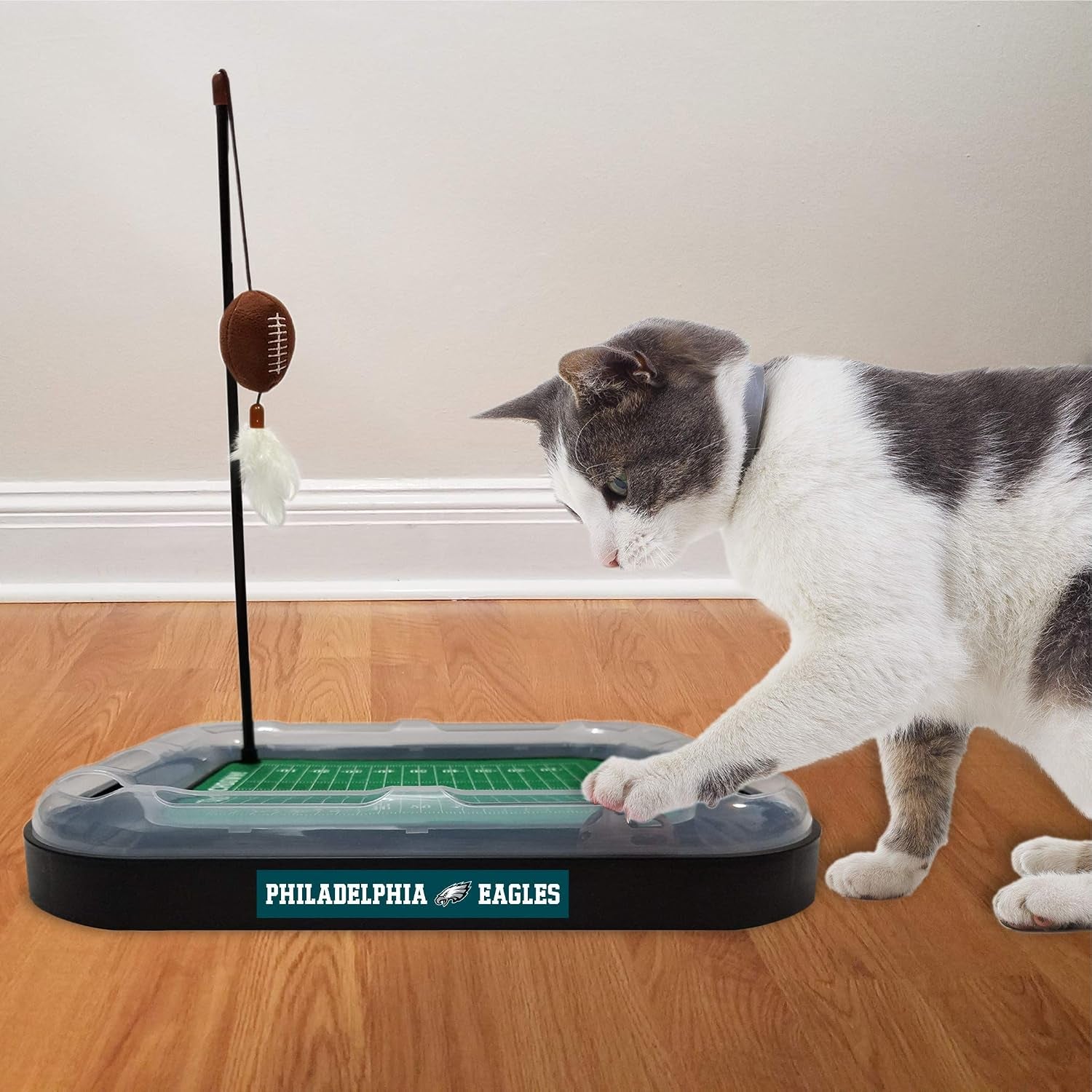 pets-first-philadelphia-eagles-cat-scratcher