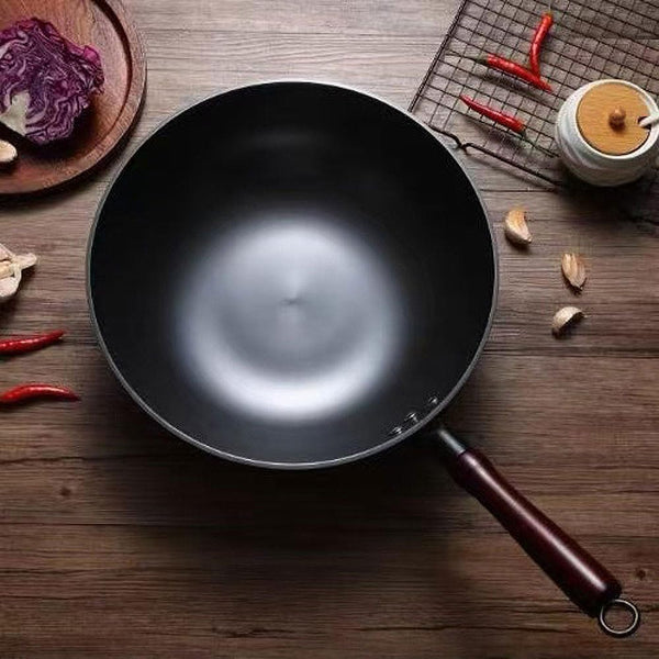 Cast Iron Wok 12.6 Inch Flat Bottom, Pre-Seasoned Chinese Fry Pan with Wooden Handle, Non Stick Coating Free for Gas Induction Electric Stovetops7