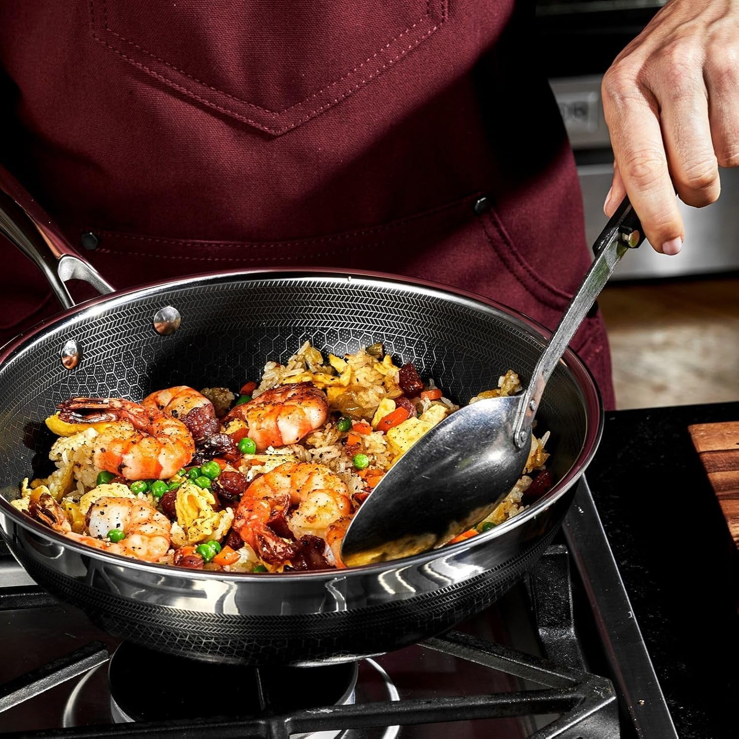 hexclad-10-hybrid-nonstick-wok-dishwasher-and-oven-safe-induction-ready-stay-cool-handles-dishwasher-and-oven-safe-up-to-900-f-compatible-with-all-cooktops
