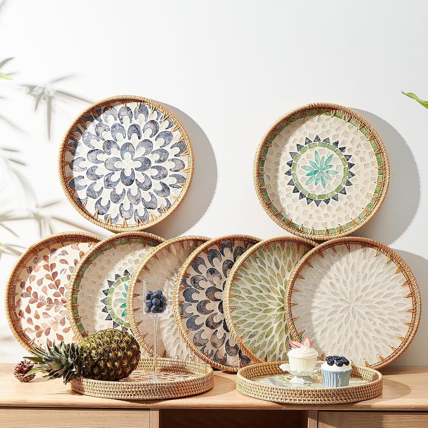 round-rattan-tray-with-mother-of-pearl-inlay-rattan-serving-tray-with-wooden-base-decorative-wicker-basket-for-table-decor-storage-and-display-of-coffee-bread-food-fruit-leaf