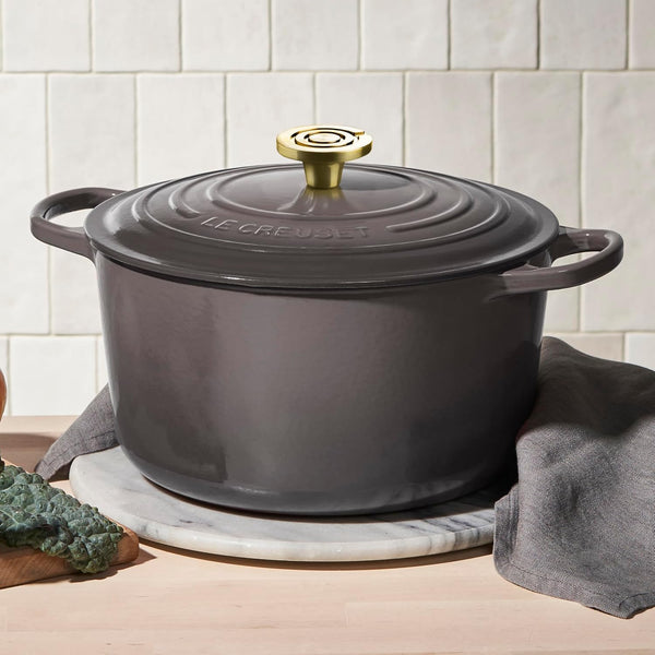 Le Creuset Signature 6.5-Quart Deep round Dutch Oven with Light Gold Crucible Knob - Enameled Cast Iron (Oyster)2