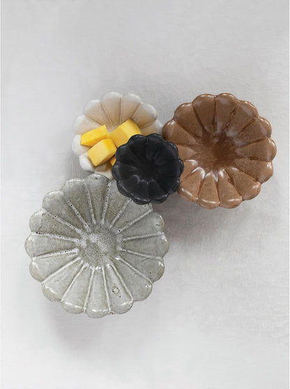 Creative Co-Op Stoneware Flower Bowls, 6" L X 6" W X 3" H, Multicolor4