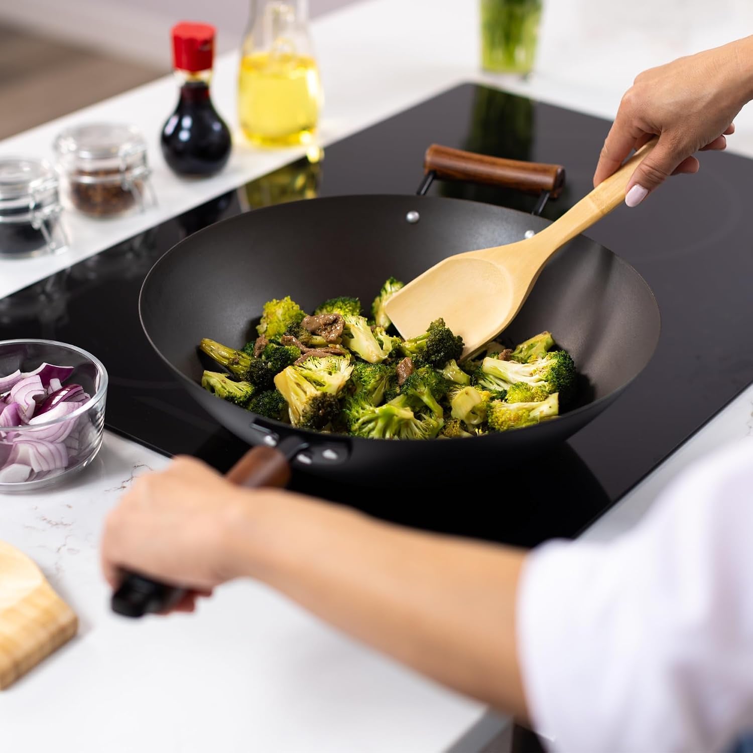 joyce-chen-classic-series-14-inch-preseasoned-carbon-steel-wok