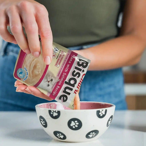 INABA Churu Bisque for Cats, Creamy Lickable Purée Side Dish with Vitamin E, 1.4 Ounces per Pouch, 12 Pouches, Tuna & Chicken Variety7