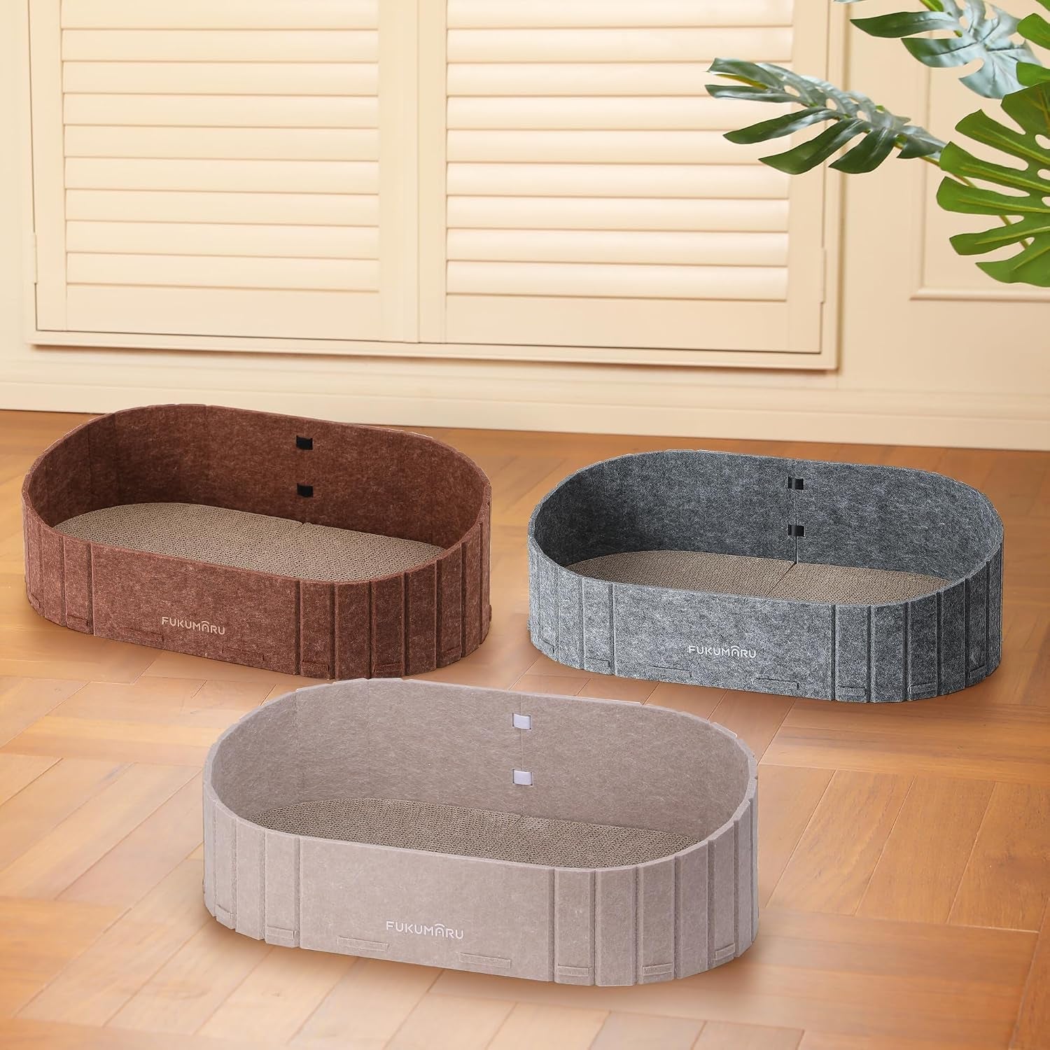 fukumaru-cat-scratcher-24-inch-sofa-shape-cat-scratching-bed-couch-indoor-oval-felt-cat-scratcher-bed-with-reversible-detachable-cat-scratching-boards-round-cats-scratch-pads-refill-beige