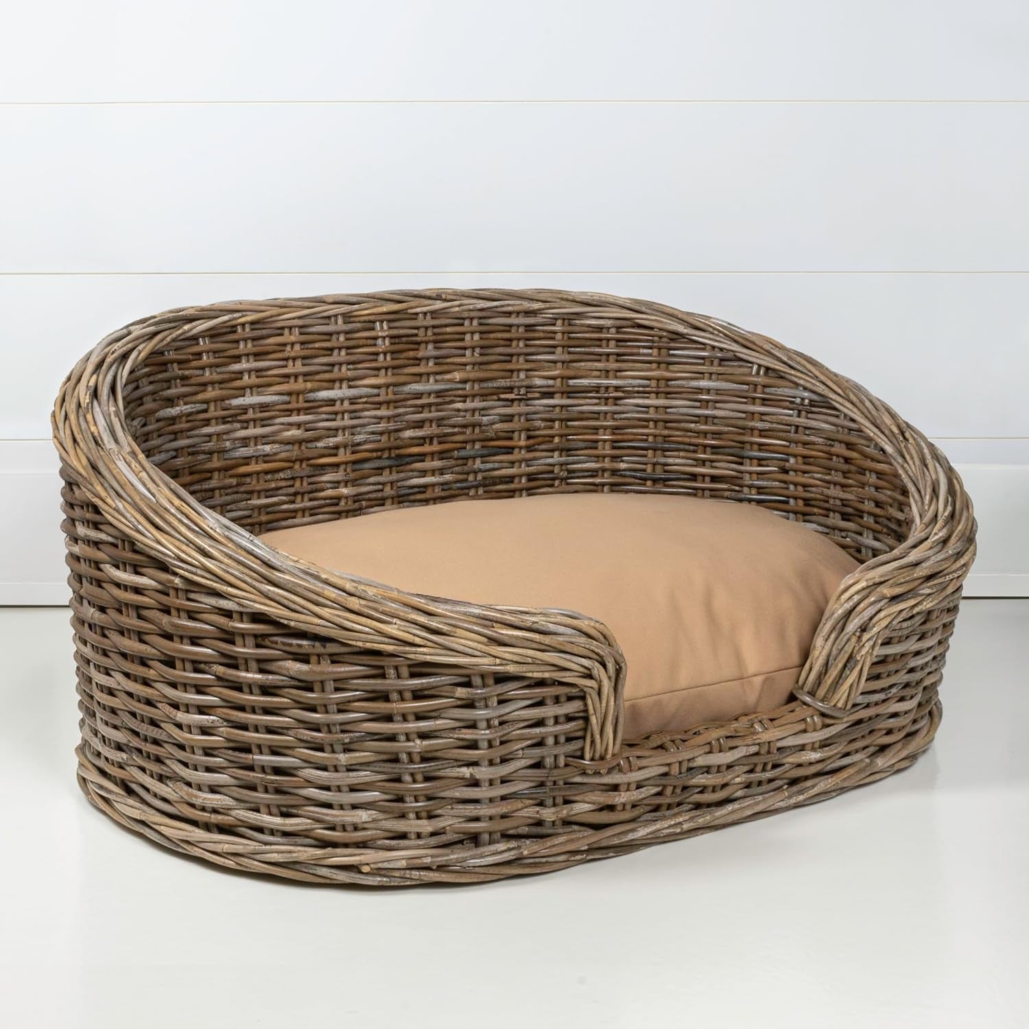 dbd1001a-curvy-33-x-21-25-classic-handwoven-rattan-dog-bed-with-machine-washable-cushion-kubu-gray