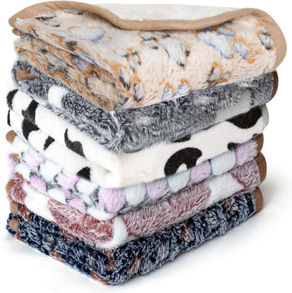 Yedsintu 6 Pcs Absorbent Guinea Pig Blankets Washable Small Animal Fleece Bedding Cage Liners Reusable Pet Pee Pad Sleep Mat Pad Cover for Hamster Ferret Rabbit Chinchilla Hedgehog (16"X24")9
