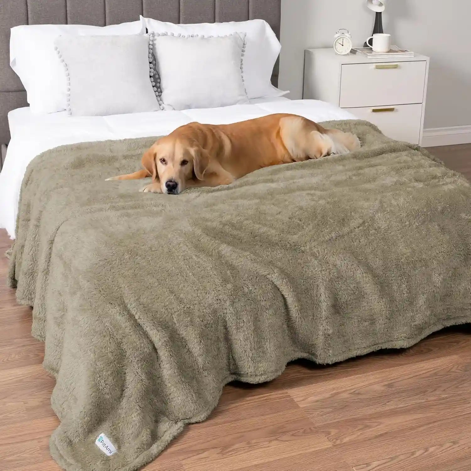 petami-fluffy-waterproof-dog-blanket-for-couch-and-bed-reversible-sherpa-pet-throw-pee-proof-furniture-protector-sofa-cover-washable-cat-blanket-for-medium-large-dogs-and-cats-taupe-camel-60x80