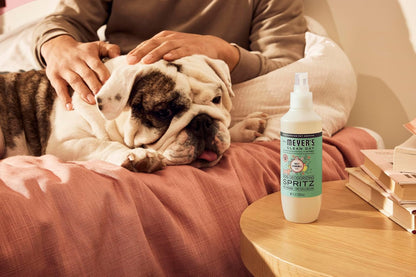 MRS. MEYER'S Clean Day Dog Deodorizing Spray, Sweet Chamomile Scent, 8Oz10