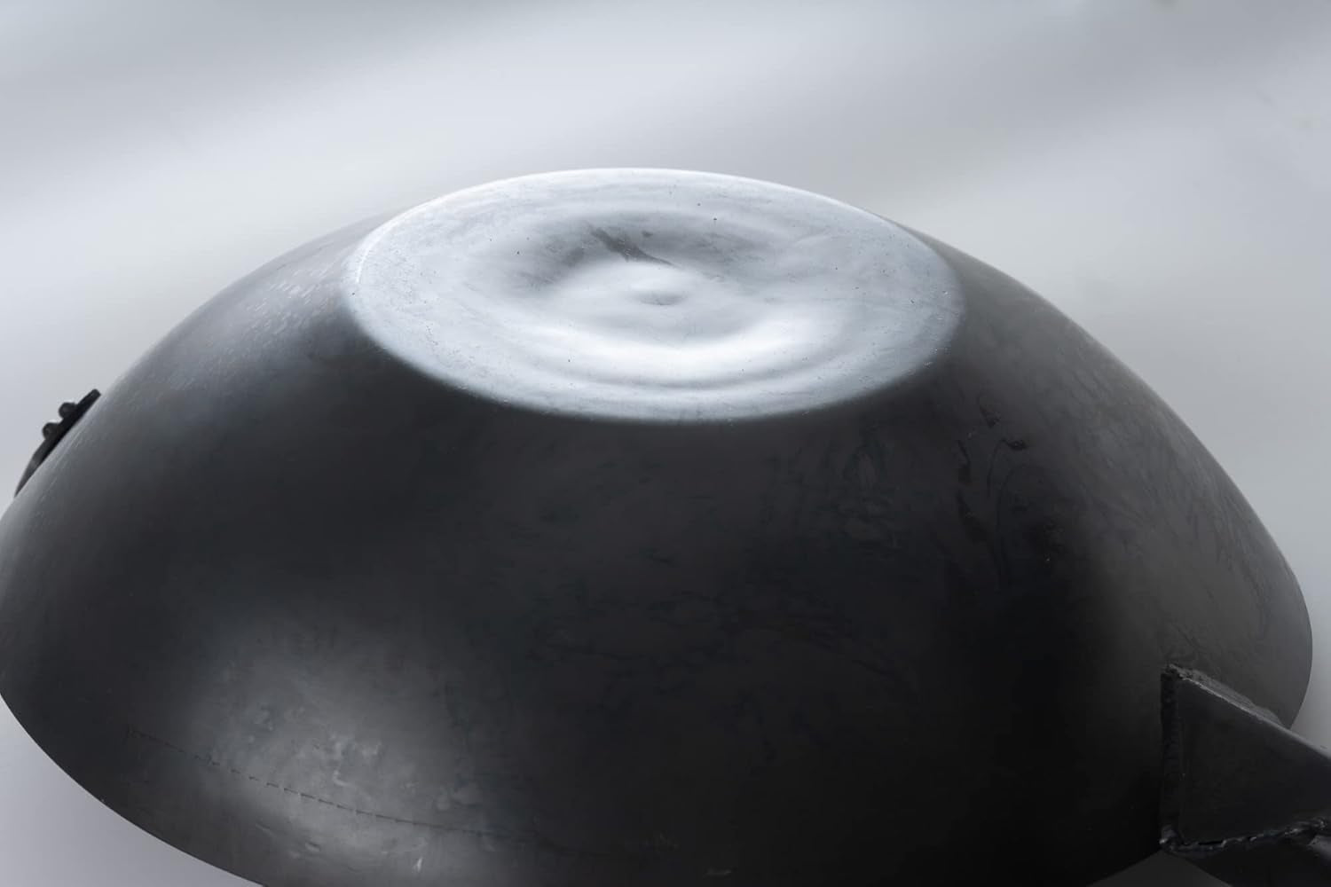black13-flat-pre-seasoned-hammered-carbon-steel-wok-with-wooden-and-steel-helper-handle-13-inch-flat-bottom