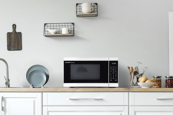 SMC1161KW 1.1 Cu. Ft. 1000W White Countertop Microwave Oven6