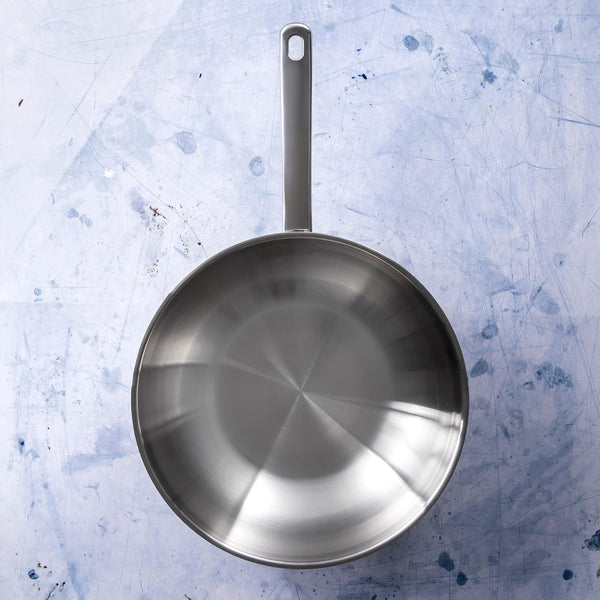 Bright Stainless Steel 28 Cm Wok Pan, Stay Cool Handle, Professional Cooking, 18/10 Stainless Steel, Induction, Oven Safe up to 230 °C, Roast-Safe, Dishwasher Safe, Silver7