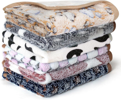 Yedsintu 6 Pcs Absorbent Guinea Pig Blankets Washable Small Animal Fleece Bedding Cage Liners Reusable Pet Pee Pad Sleep Mat Pad Cover for Hamster Ferret Rabbit Chinchilla Hedgehog (16"X24")1