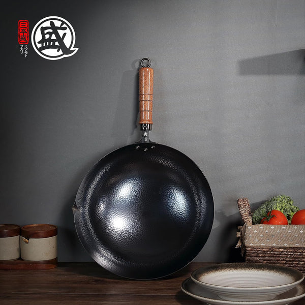 12.6-Inch Hand-Hammered Wrought Iron Wok, round Bottom | 99.8% Iron Content, 4.1-Inch Deep Bowl, Seasoning-Ready Surface, Fish-Scale Texture, Grooved Sapele Handle2