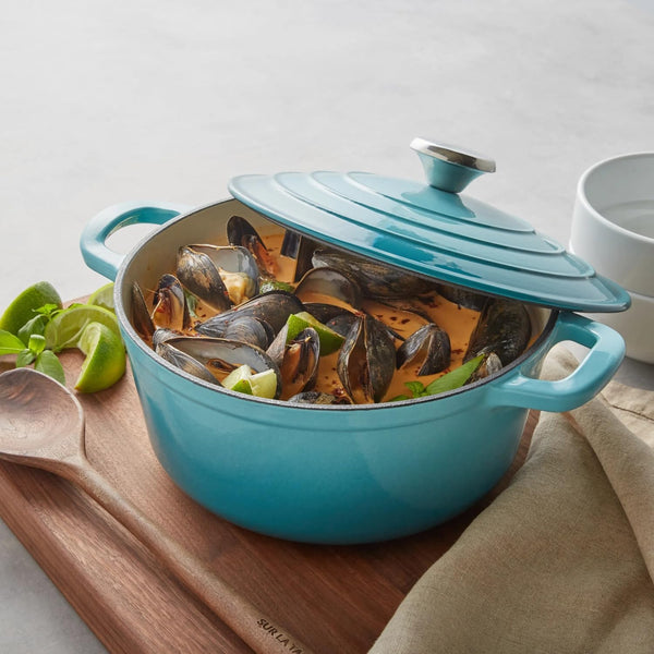 Sur La Table Enameled Cast Iron round Dutch Oven, 4 Qt, Light Blue3