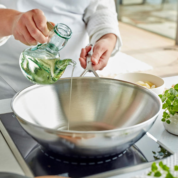 Industry 5-Ply 5-Qt Stainless Steel Flat Bottom Wok2