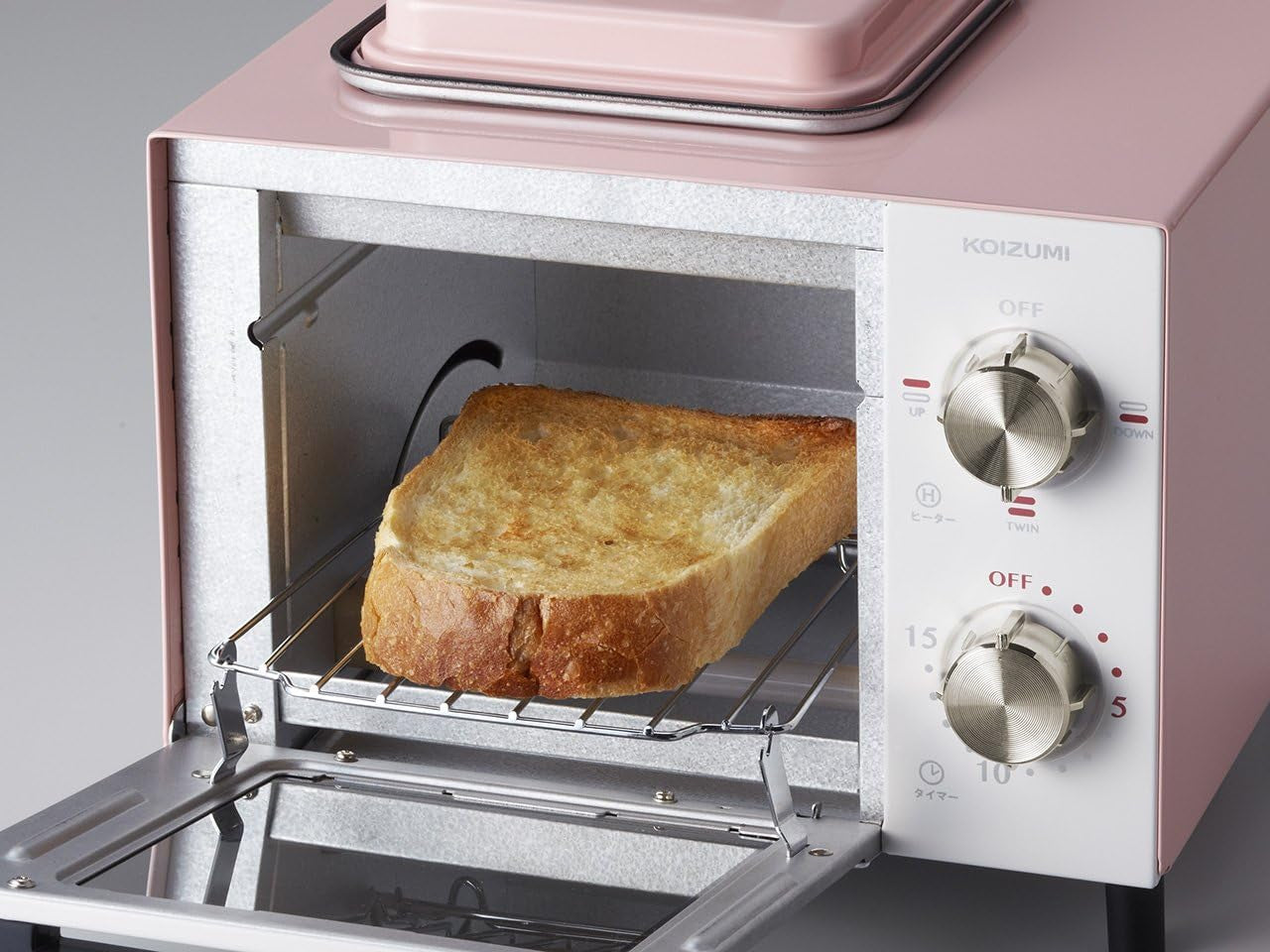 toaster-oven-with-fried-eggs-function-kos-0703-pink