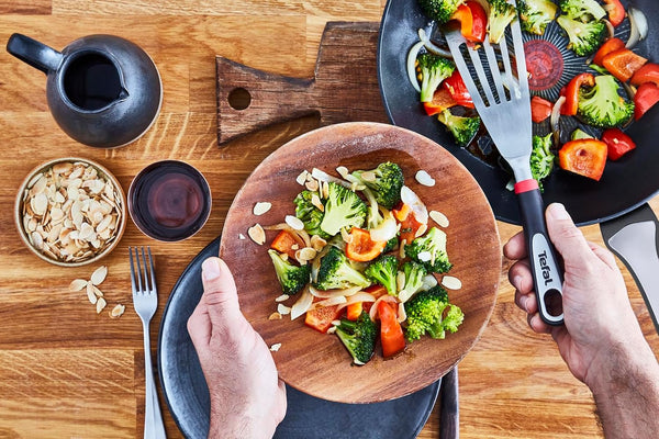 Tefal Unlimited On, Premium Cookware, 28 Cm Wok Pan, Uk'S Longest Lasting Non-Stick, Frying Pan, Heat Indicator, Induction Hob Compatible, Dishwasher Safe, Aluminium, Black, G25919AZ9