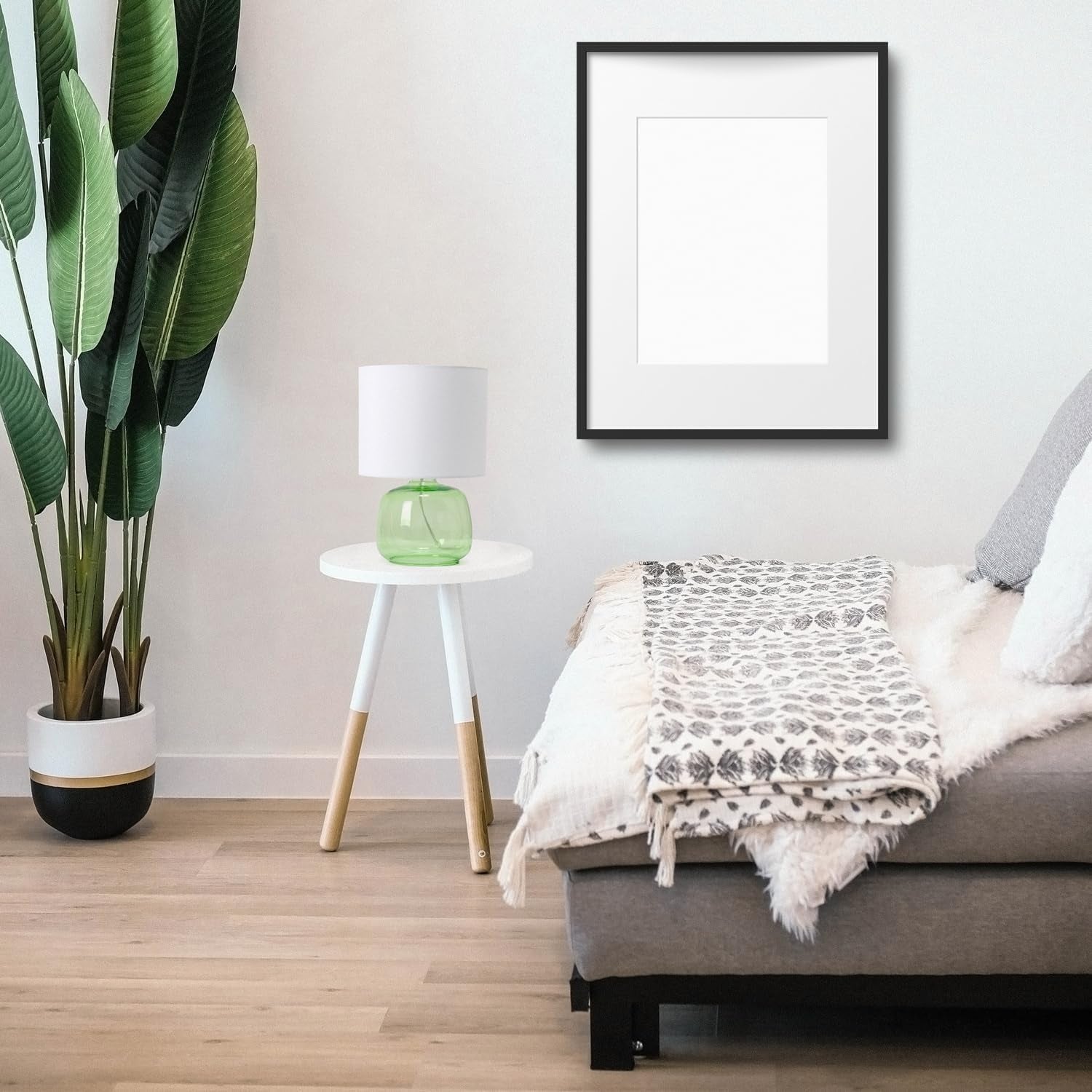 lt2064-grw-glass-table-lamp-with-fabric-shade-green-with-white-shade