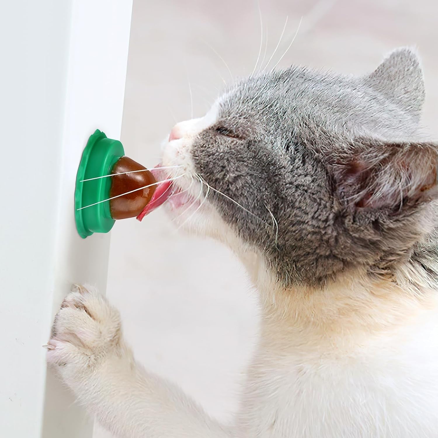 balacoo-9-pack-cat-snacks-candy-ball-cat-energy-ball-toys-includes-catnip-adhesive-wall-lickable-sugar-balls-edible-kitty-toys-healthy-safe-cat-treats-balls-kitten-chew-toys-for-teeth-cleaning