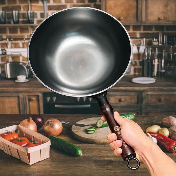 Cast Iron Wok 12.6 Inch Flat Bottom, Pre-Seasoned Chinese Fry Pan with Wooden Handle, Non Stick Coating Free for Gas Induction Electric Stovetops6